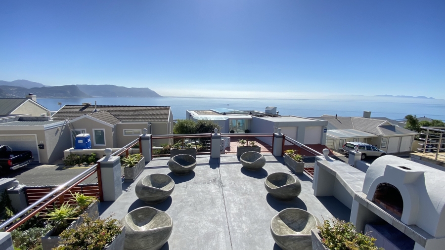 3 Bedroom Property for Sale in Seaforth Western Cape